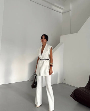 Sleeveless Blazer Set – White - Kumkwat