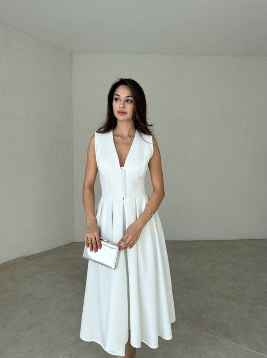 Grace Buttoned V-Neck Midi Dress – Classic White